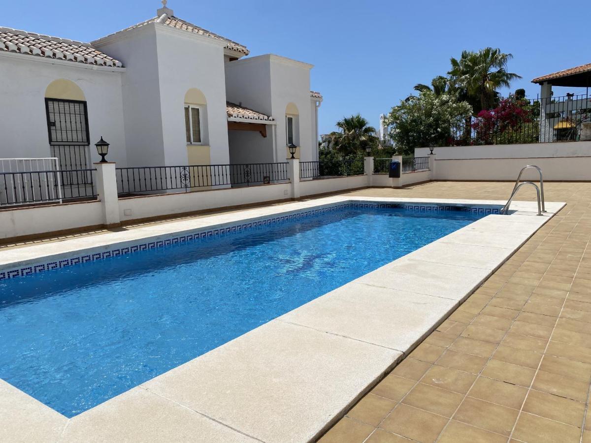 Chimenea Pinar 2 Apartments Casasol Nerja Luaran gambar